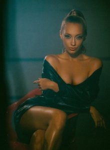Шлюха Света из Москвы метро Суворовская